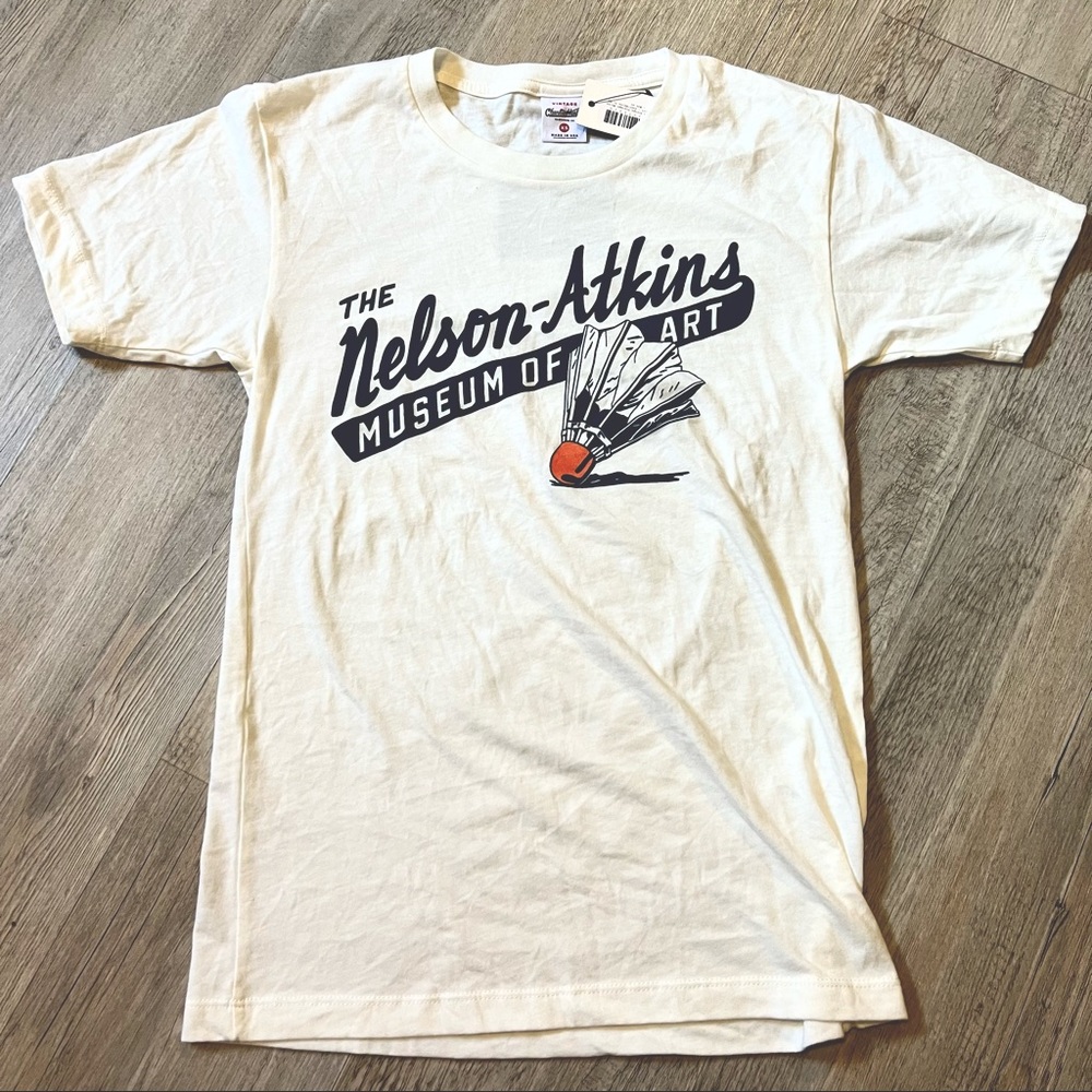 Nelson-Atkins museum shuttlecock t-shirt, unisex XS NWT.